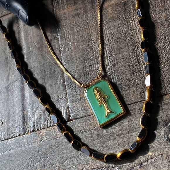 NEW Floating Fish Black Glass Beaded Necklace Set - Picture 11 of 13